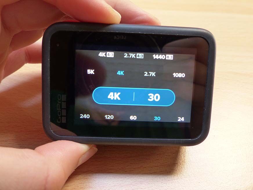 Man sieht die vorgegebenen Einstellungen der Aufnahmen auf der GoPro Hero 9.